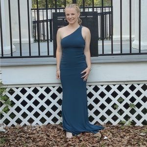 Emerald green prom dress